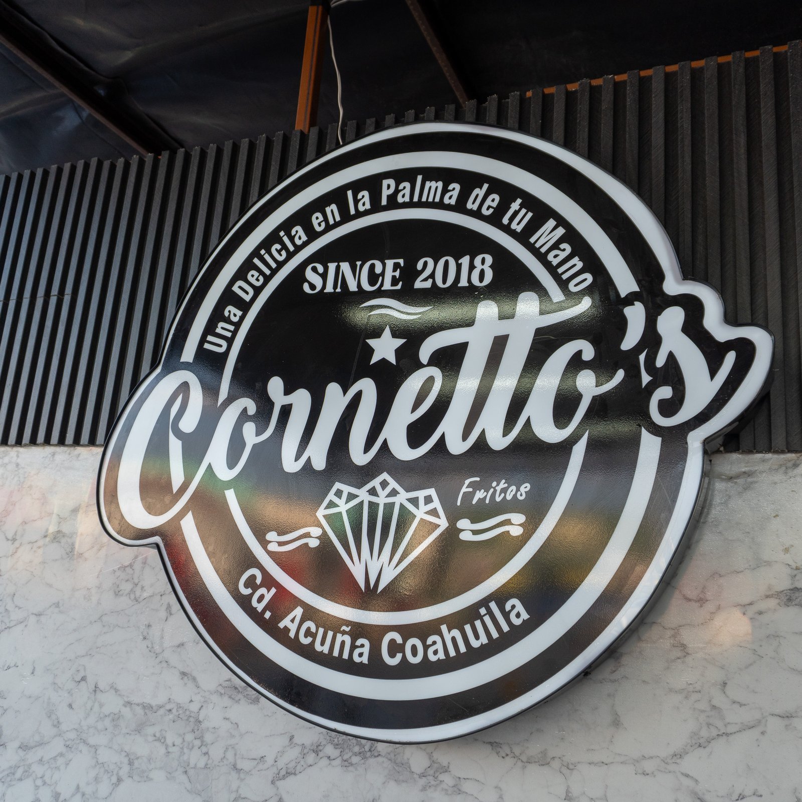 Letrero 3D Cornetto Papas